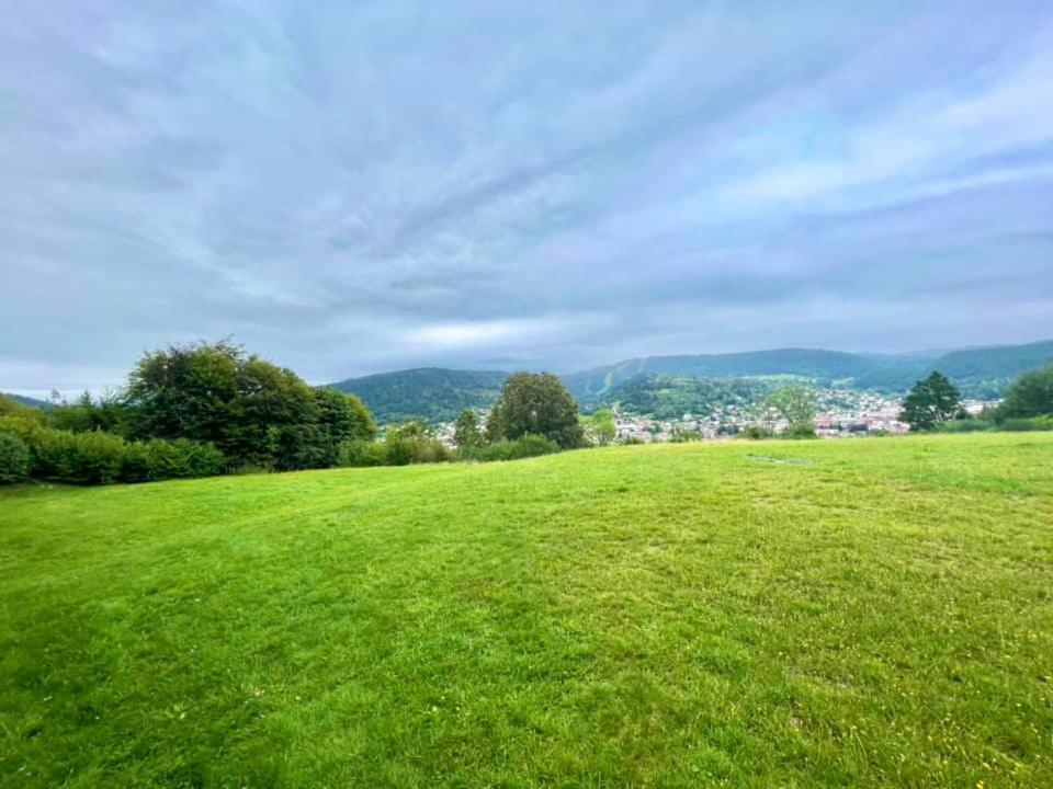Joli Studio Cosy, Vue Magnifique Et Terrasse Privee Gérardmer Exteriér fotografie
