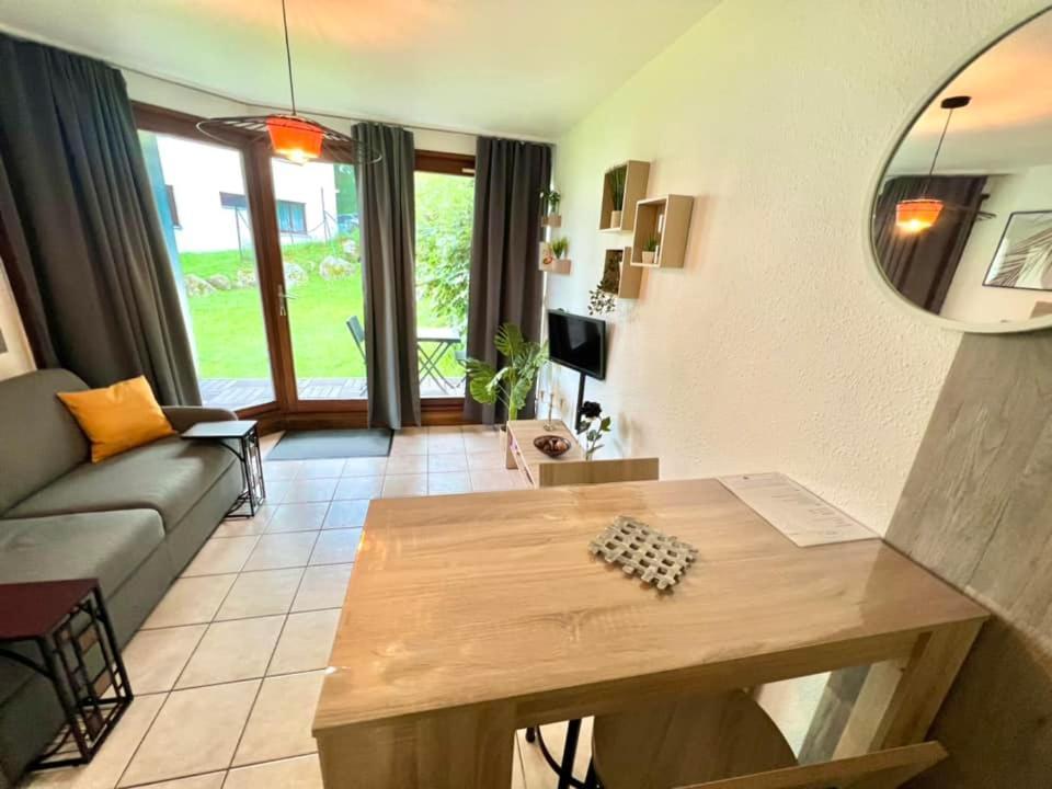 Joli Studio Cosy, Vue Magnifique Et Terrasse Privee Gérardmer Exteriér fotografie